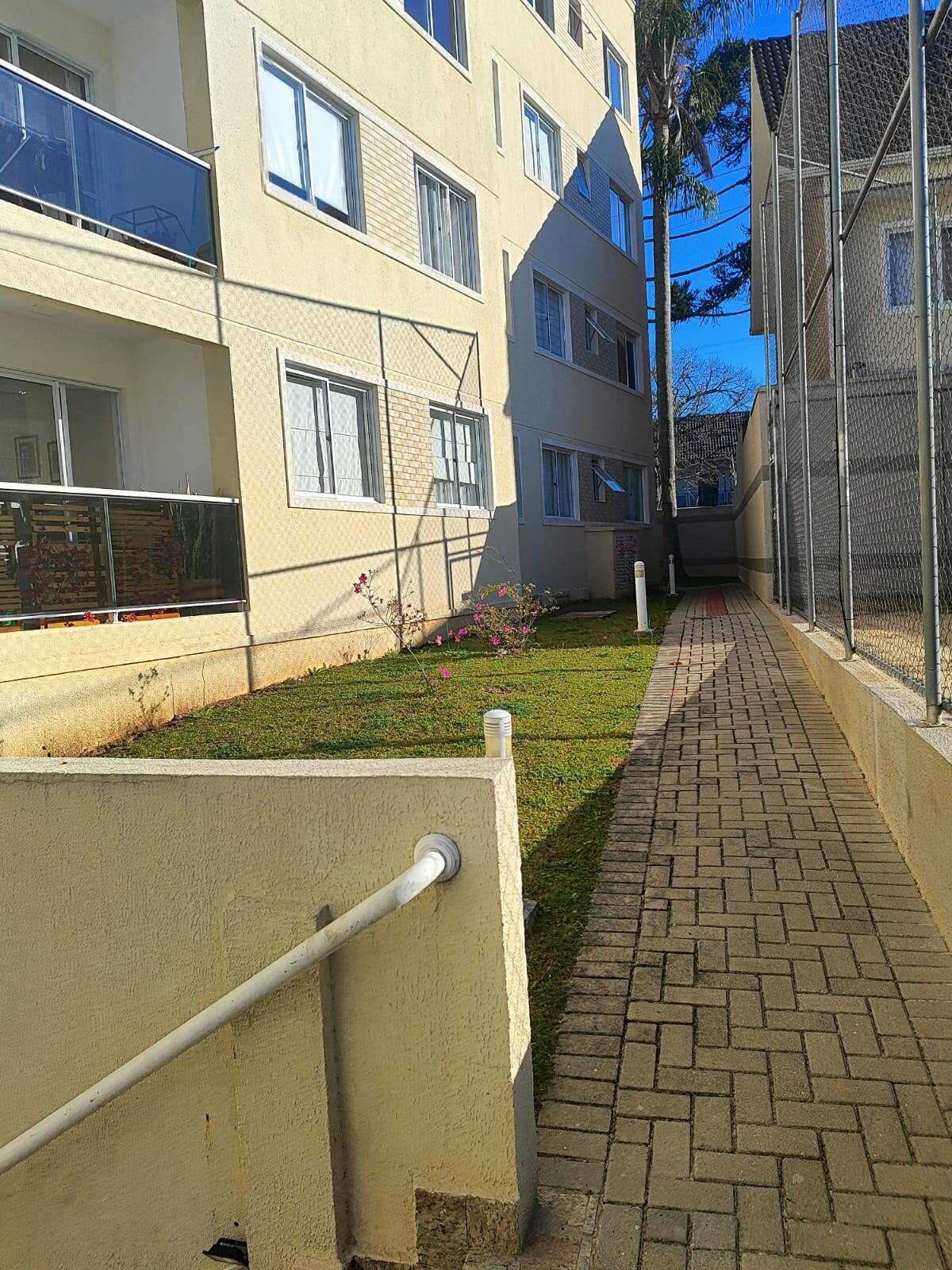 Apartamento à venda e aluguel com 2 quartos, 65m² - Foto 4